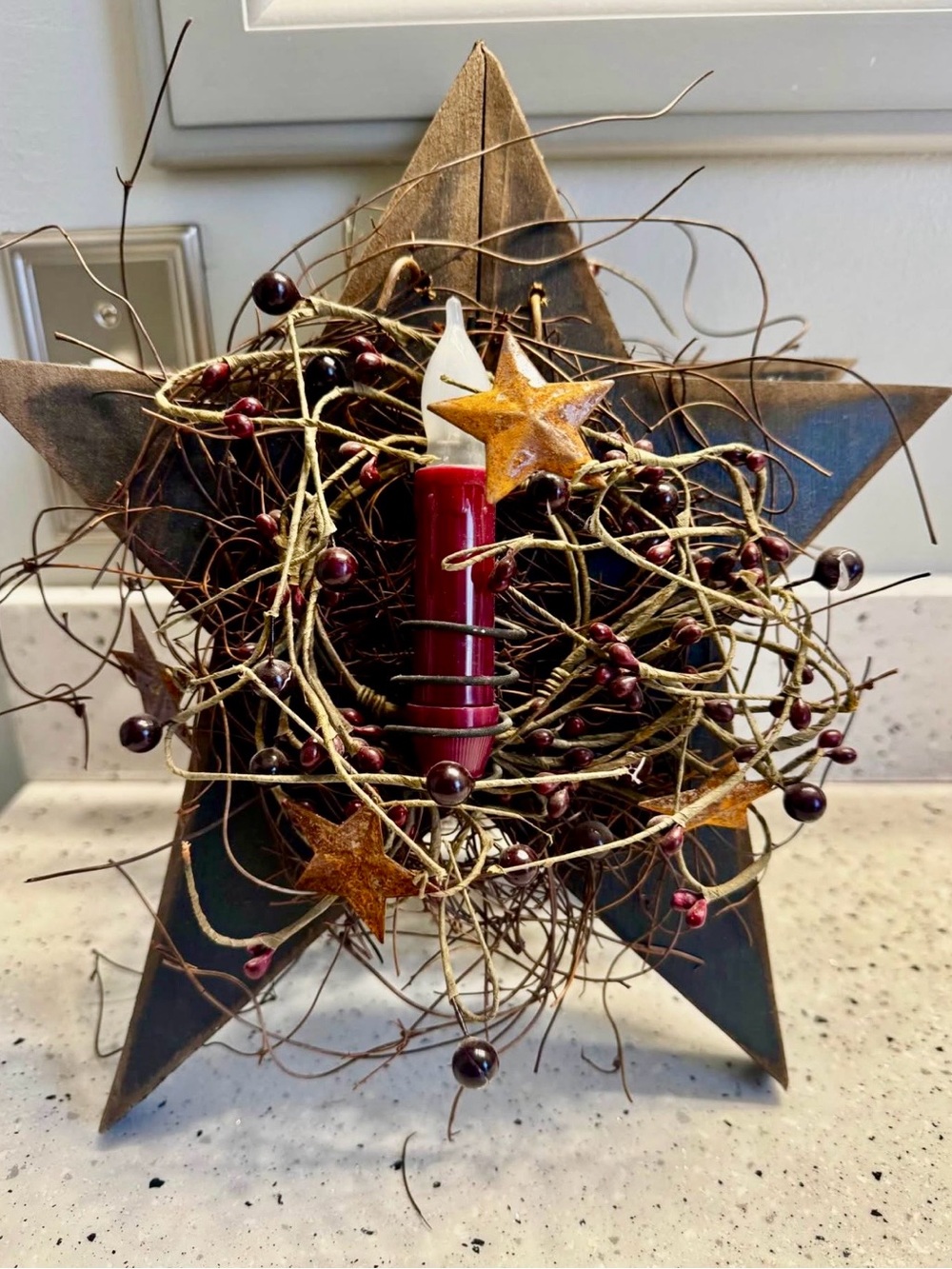 Pair of 2 Rustic wooden Star Candle wall decor with pip Berry/star Accents - Picture 2 of 3